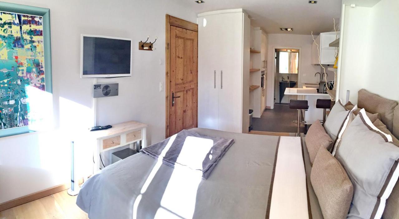 Le Cinquante Quatre Apartment Perroy Екстериор снимка
